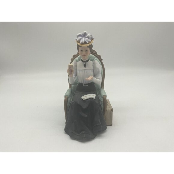 Avon VTG 1982 President s Club Albee Award Porcelain Figurine 7 InchesTall Japan - Picture 5 of 16
